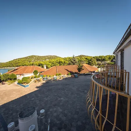 Lovisca Campingplatz Jezera