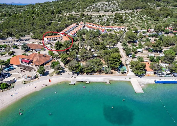 Lovisca Parque de Campismo Jezera